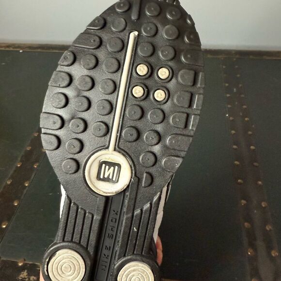 Vintage Nike shox 2004 Size 6.5 104265-001 Amazing Condition - Picture 4 of 5